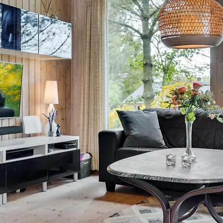 Jaskirt - 125m From The Sea By Interhome *