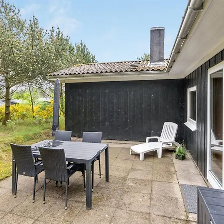 Jaskirt - 125m From The Sea By Interhome Feriehus *