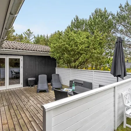 Jaskirt - 125m From The Sea By Interhome